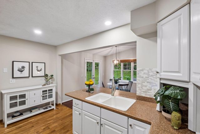 4275 Carlson Lake Lane N, Eagan, MN 55123
