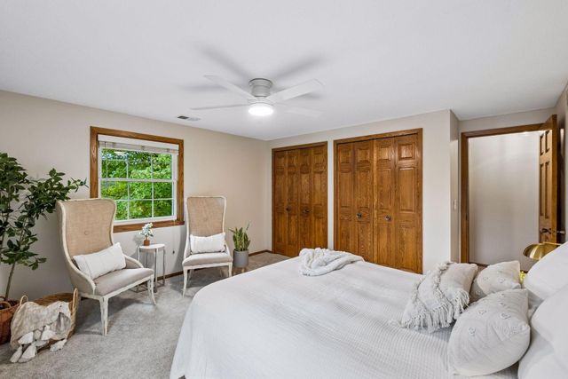 4275 Carlson Lake Lane N, Eagan, MN 55123