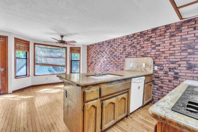 1217 San Simeon Dr, Roseville, CA 95661