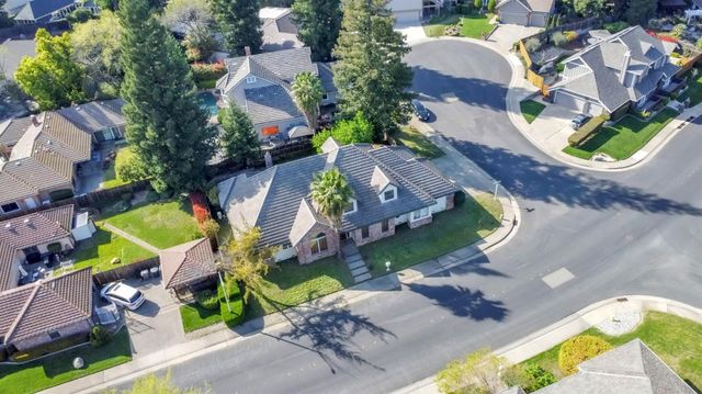 1217 San Simeon Dr, Roseville, CA 95661