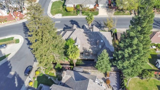 1217 San Simeon Dr, Roseville, CA 95661
