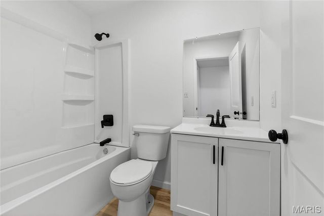 1283 Kew Gardens Drive, Florissant, MO 63031