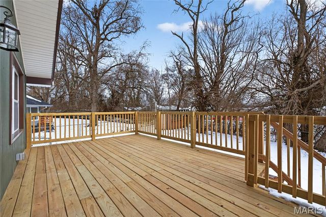 1283 Kew Gardens Drive, Florissant, MO 63031