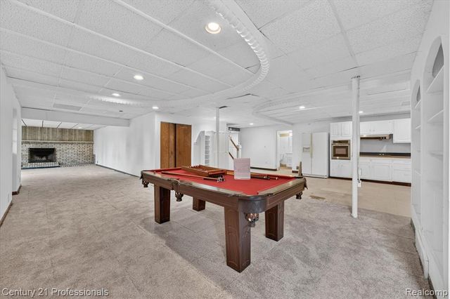 6075 Quaker Lane, Washington, MI 48094