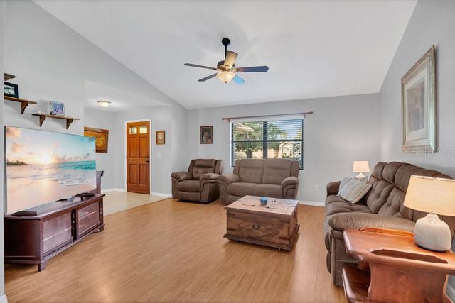 90 SUNDOWN ROAD, Debary, FL 32713