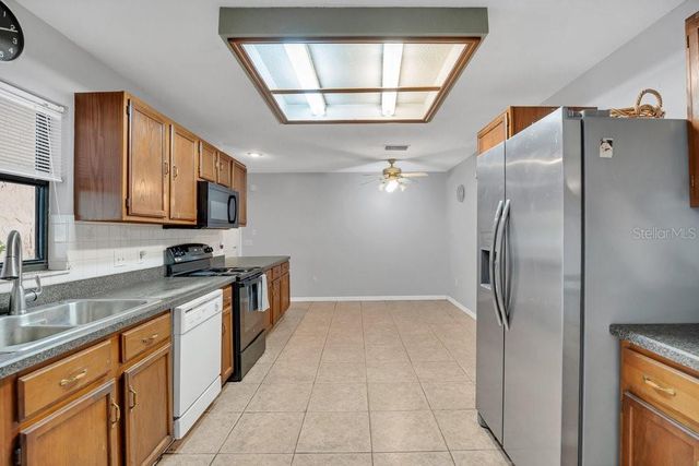 90 SUNDOWN ROAD, Debary, FL 32713