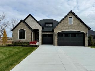 57496 Meadowridge Drive, Washington Township, MI 48094