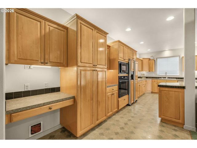 5267 LANDON St Se, Salem, OR 97306
