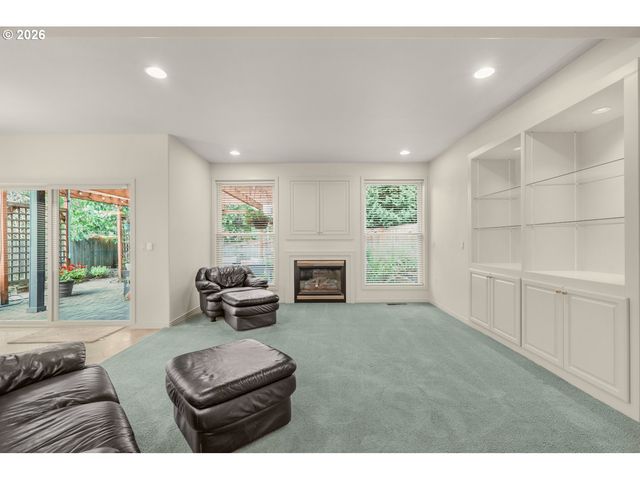 5267 LANDON St Se, Salem, OR 97306