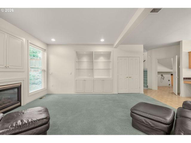 5267 LANDON St Se, Salem, OR 97306