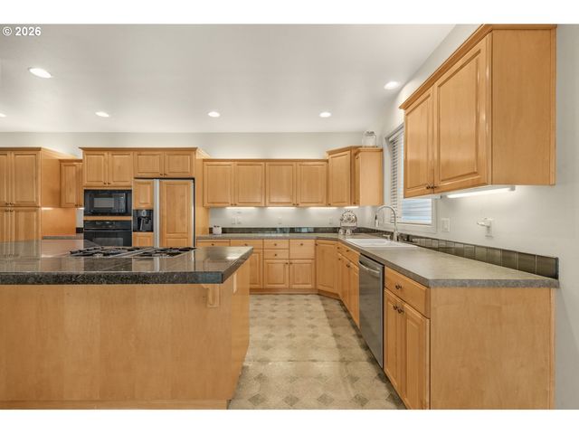 5267 LANDON St Se, Salem, OR 97306