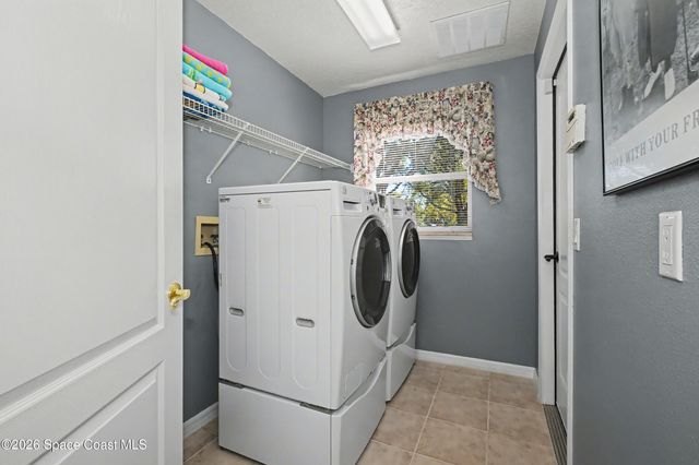 1220 Rebecca Drive, Merritt Island, FL 32952