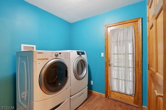 37 Dale Dr, Edison Twp., NJ 08820