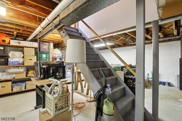 37 Dale Dr, Edison Twp., NJ 08820