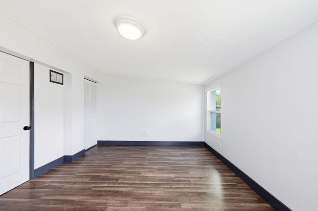 102 SE El Sito Court, Port St. Lucie, Port St Lucie, FL 34983