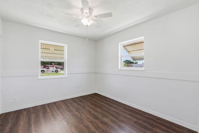 102 SE El Sito Court, Port St. Lucie, Port St Lucie, FL 34983