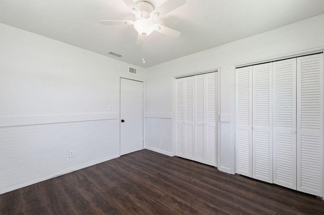 102 SE El Sito Court, Port St. Lucie, Port St Lucie, FL 34983