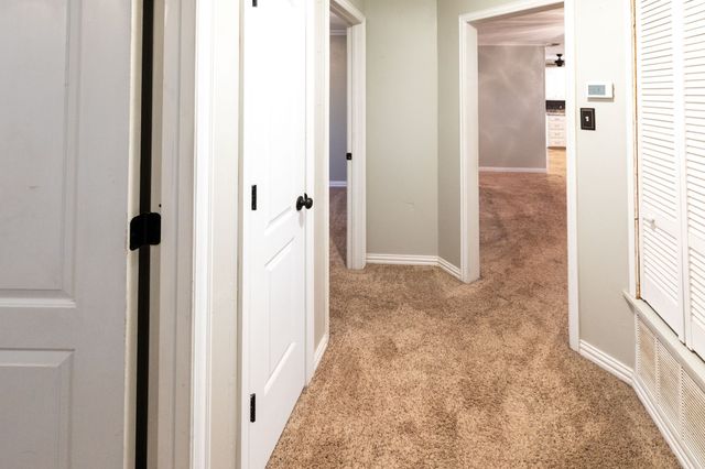 913 E Johnston Street, Rotan, TX 79546