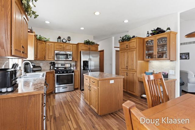 10302 Winterwood Drive, Zeeland, MI 49464