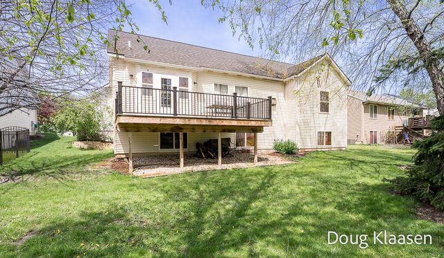 10302 Winterwood Drive, Zeeland, MI 49464