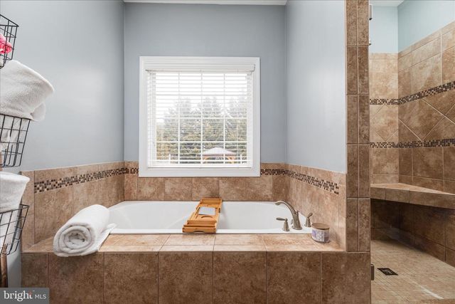 105 BARNSTON CT, Winchester, VA 22602