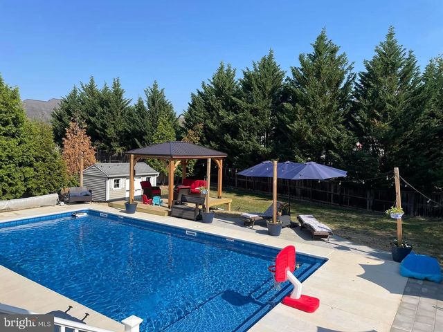 105 BARNSTON CT, Winchester, VA 22602