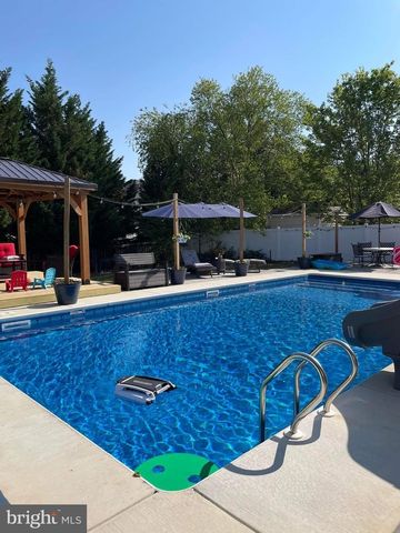 105 BARNSTON CT, Winchester, VA 22602