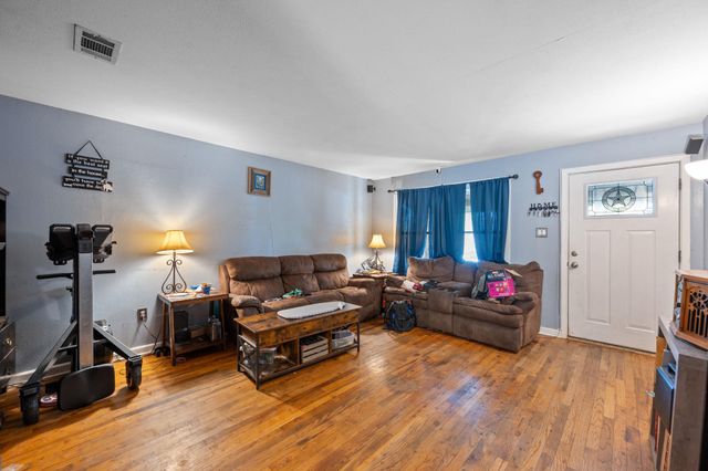 9106 Capitol DR, Austin, TX 78753