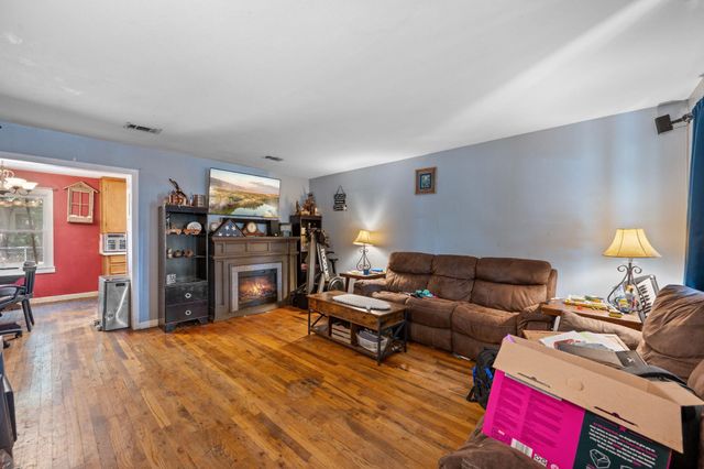 9106 Capitol DR, Austin, TX 78753