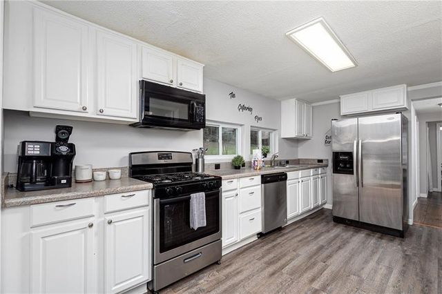 4481 Mclain Circle, Acworth, GA 30101