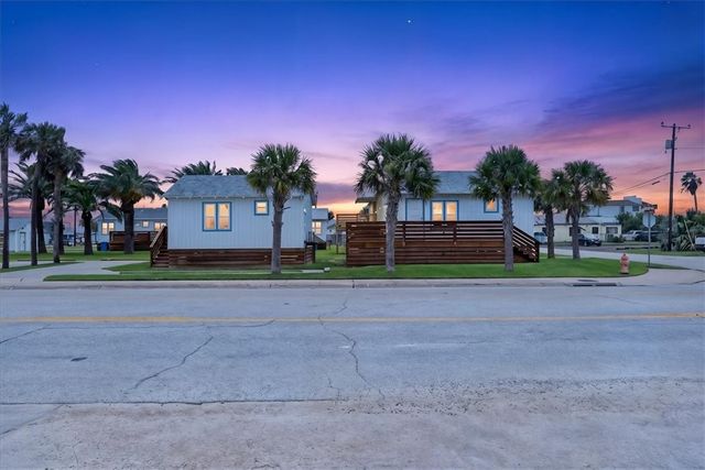 340 N Alister St 7, Port Aransas, TX 78373
