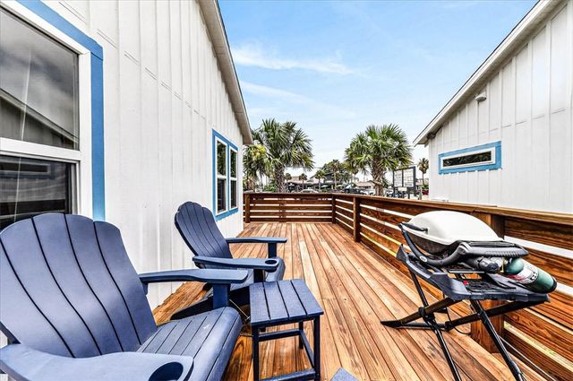 340 N Alister St 7, Port Aransas, TX 78373
