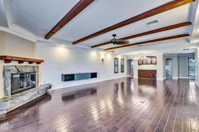 23363 Erwin Street, Los Angeles, CA 91367