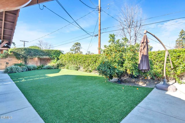 23363 Erwin Street, Los Angeles, CA 91367