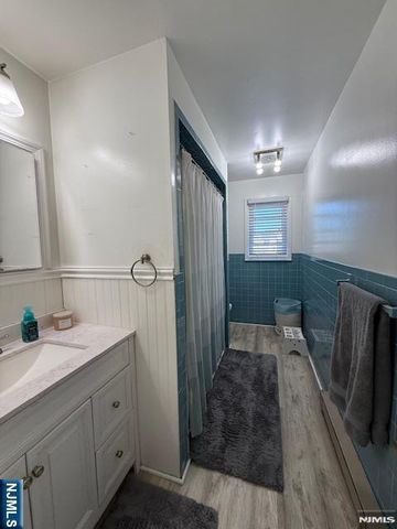11 North Street 2, Elmwood Park, NJ 07407