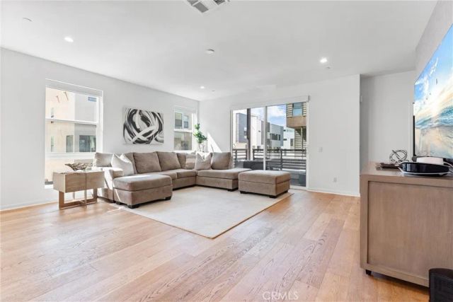 628 Cardiff Reef, Costa Mesa, CA 92627