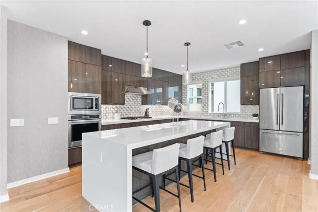 628 Cardiff Reef, Costa Mesa, CA 92627