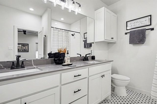 622 E Gray Street, Norman, OK 73071