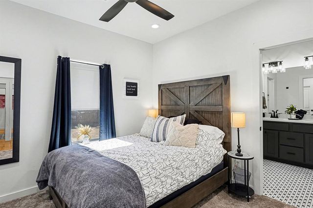 622 E Gray Street, Norman, OK 73071