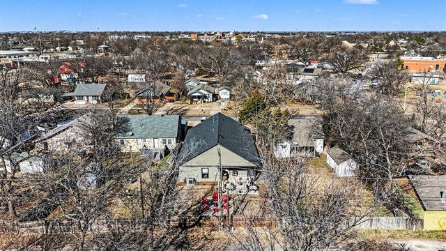 622 E Gray Street, Norman, OK 73071