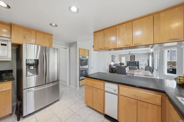 3720 Southridge Way, Oceanside, CA 92056