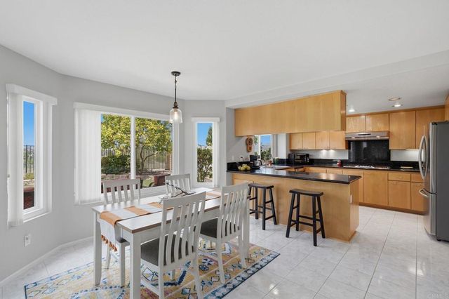 3720 Southridge Way, Oceanside, CA 92056