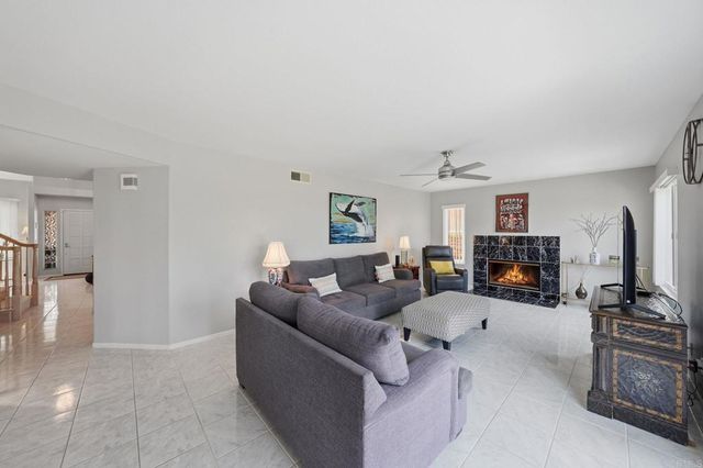 3720 Southridge Way, Oceanside, CA 92056
