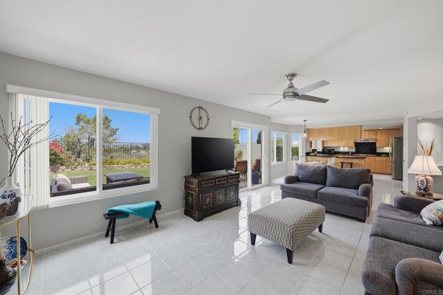 3720 Southridge Way, Oceanside, CA 92056