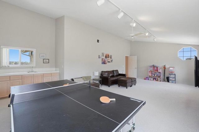 3720 Southridge Way, Oceanside, CA 92056