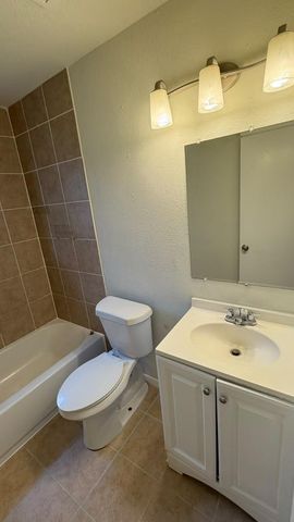821 Evanston Street, Houston, TX 77015