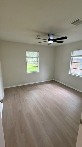 821 Evanston Street, Houston, TX 77015