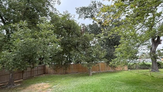 821 Evanston Street, Houston, TX 77015