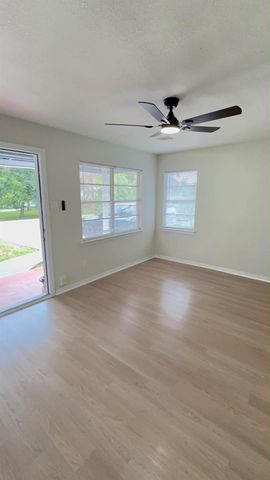 821 Evanston Street, Houston, TX 77015
