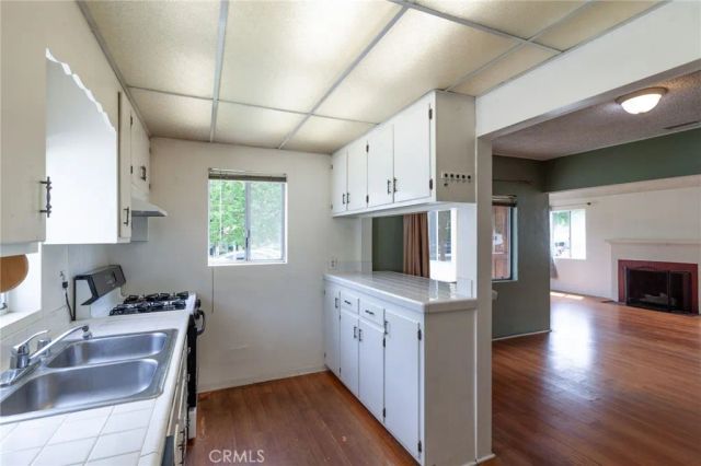 235 W Santa Anita, Burbank, CA 91502